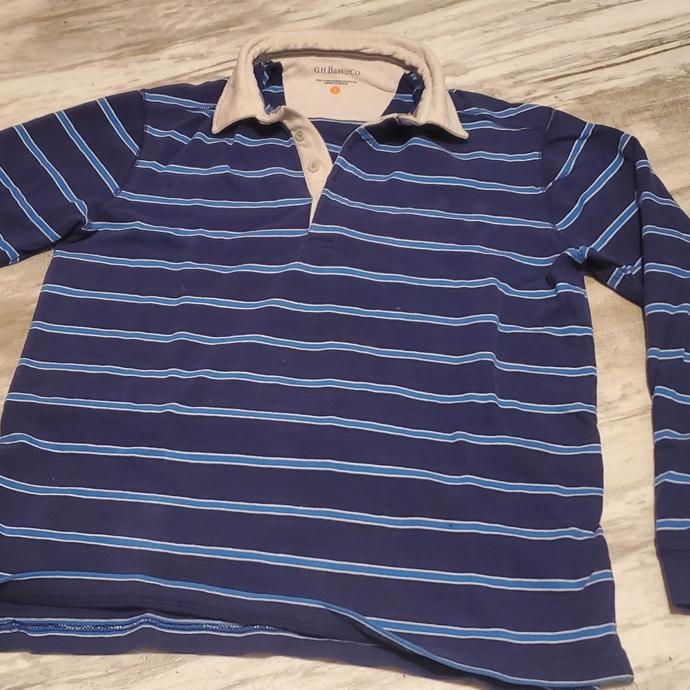 G.H. Bass & Co. Quarter button up long sleeve